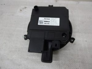 4M1820021 wentylator dmuchawy AUDI A4 A5 8W