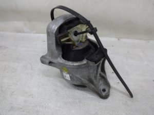 8W0199372CC Łapa poduszka silnika AUDI A4 A5 100%