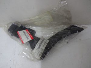 Suzuki SX4 ślizg zderzaka tylny prawy  71821-80J00