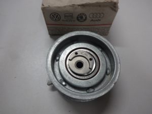 06A109479B Napinacz paska rozrządu VW GOLF 1,6 2,0