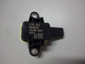 Czujnik uderzeniowy audi 4H0955557