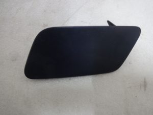 8V3955275 Zaślepka spryskiwacza Lewa AUDI A3 8V