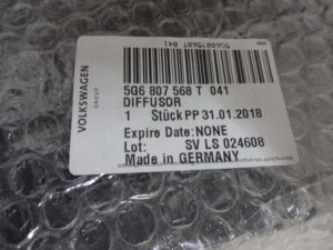 5G6807568T Dyfuzor zderzaka tył Nowy VW GOLF VII
