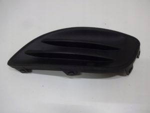 71761-68k00 kratka zderzaka Suzuki Alto 14 rok