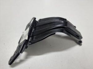 Vw Touran mocowanie błotnika prawe 1T0821136B