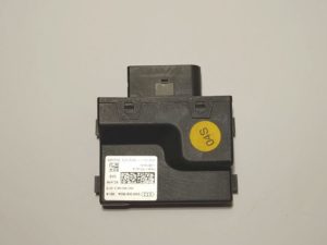 Audi A4 8W 4M sterownik pompy paliwa 8W0906093A