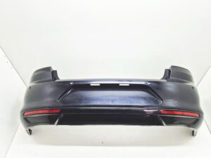 Vw passat B8 sedan zderzak tylni 4 czujniki kolor LC9X