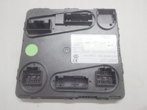 8W0907064C Moduł komfortu AUDI A4 B9