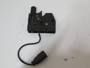 Audi A6 C7 zamek maski 4G0823509D