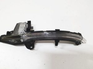 Audi A8 D5 kierunkowskaz lusterka lewy 4N1949101