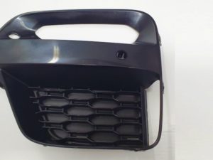 BMW X1 G01 kratka zderzaka lewa 8064311