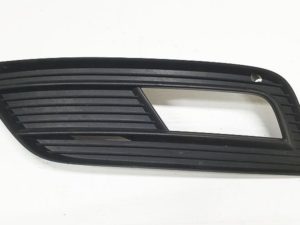 Audi A4 kratka zderzaka lewa 8K0807681K