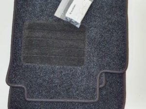 Suzuki Grand Vitara dywaniki welurowe oryginalne