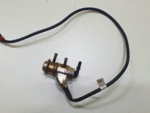 Audi wtryskiwacz Adblue 04L131113J
