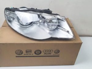 VW Touareg I lift lampa prawa 7L6941032C nowa