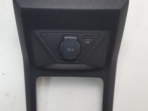 Vw Touran panel konsoli tył 5TA864298F