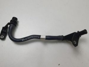 Audi A4 A5 rurka wody 8W0145670B