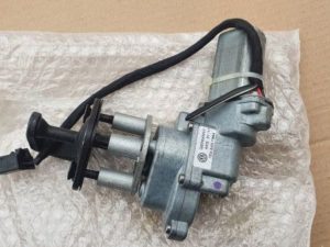 Vw T5 T6 dociąg domykanie drzwi prawy 7E0843766A
