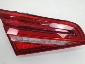 Audi A3 sedan lampa lewa klapa 8V4945093C