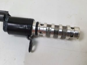 Hyundai KIA czujnik wałka rozrządu 703010