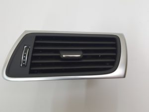 Audi A7 kratka nawiewu prawa 4G8820902