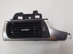 Audi A6 A7 kratka nawiewu lewa 4G1820901