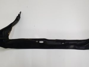 Audi A7 wygłuszenie błotnika lewe 4G8821111A