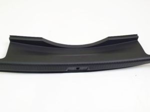 Golf 7 osłona pasa bagażnika tył 5G6863459L