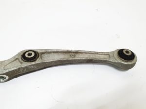 Audi A4 A6 A7 wahacz prawy 8K0407156C