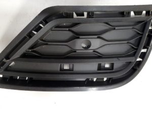 Vw T-Roc 2GA kratka zderzaka lewy tył 2GA807245C
