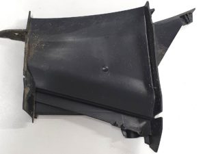 Audi A5 S5 8W kierownica wlot powietrza 8W6121764A