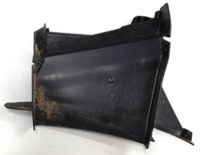 Audi A5 S5 8W kierownica wlot powietrza 8W6121763A