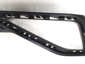 Vw Golf Sportsvan ramka halogenu lewa 510853211E