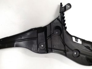 Audi A3 8V ślizg zderzaka lewy tył 8V4807377A