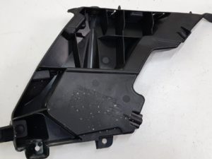 Audi A7 4G ślizg zderzaka lewy przód 4G8807283C