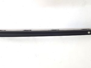 Vw Touran III 5T listwa zderzaka prawa 5TA853212