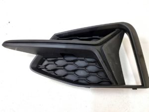 Audi A7 C8 kratka zderzaka lewy przód 4K8807681