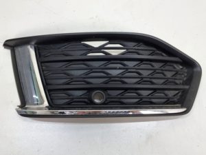Audi A6 C8 kratka zderzaka lewy przód 4K0807647C