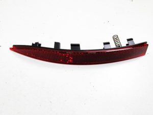 Audi RS4 odblask zderzaka lewy 8w0945105e