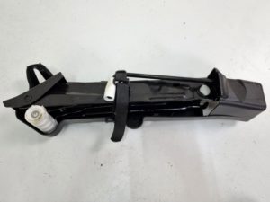 Audi A7 4G lewarek podnośnik 4G0011031L