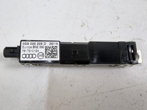 Audi A7 C7 4G wzmacniacz antenowy 4G8035225D