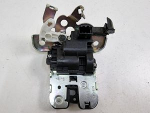 Vw Audi Seat Skoda zamek klapy tył 8R0827505A