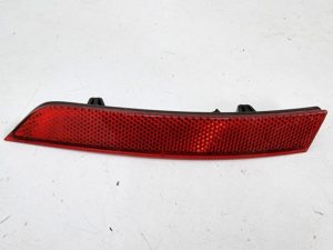 Vw Passat B8 odblask zderzaka lewy tył 3G0945103A