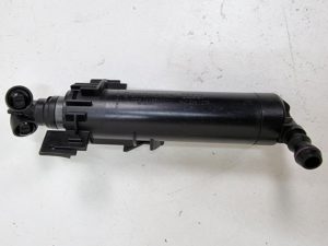 Audi A4 B8 spryskiwacz reflektora prawy 8K0955102B