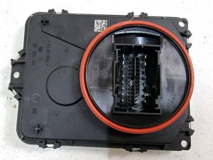 Audi Vw Skoda moduł przetwornica led 8V0907399D