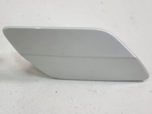 Vw Golf VII zaślepka spryskiwacza prawa 5G0807938A