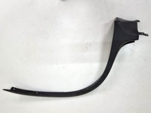 BMW X5 E53 listwa błotnika prawy przód 8408704