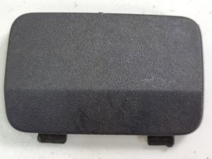 Audi Q3 8U zaślepka zderzaka prawy tył 8U0807442F