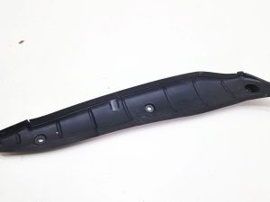 Audi A3 wygłuszenie błotnika lewe 8Y0821111