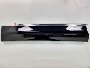 Vw Tiguan II listwa drzwi lewa LC9X 5NA854939B